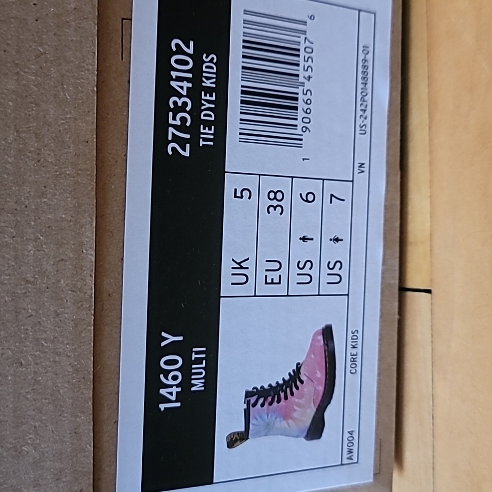 Dr. Marten's Girls Tye Dye Suede Boots, Size Kids 6M - Picture 12 of 16